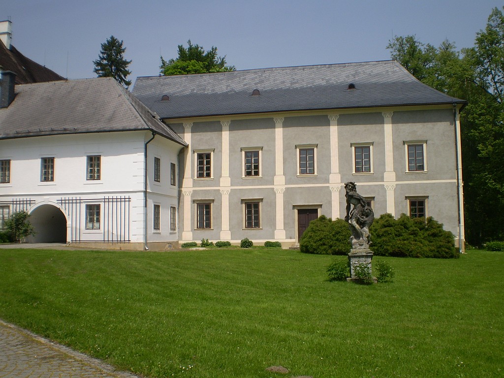 159-zamek velke losiny.jpg